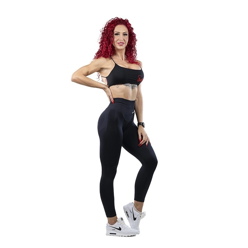 Leggings Seamless Neri di Tsunami Nutrition – Comfort e Stile per i Tuoi Allenamenti. Leggings Seamless Neri di Tsunami Nutrition – Comfort e Stile per i Tuoi Allenamenti.
