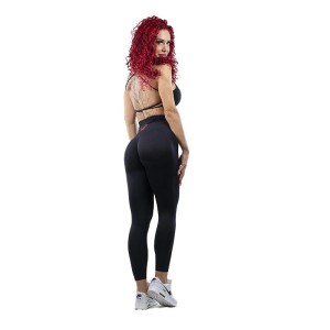 Leggings Seamless Neri di Tsunami Nutrition – Comfort e Stile per i Tuoi Allenamenti.